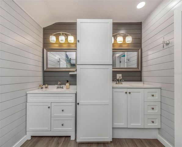 1008 GREENLEAF WAY, Tarpon Springs, FL 34689