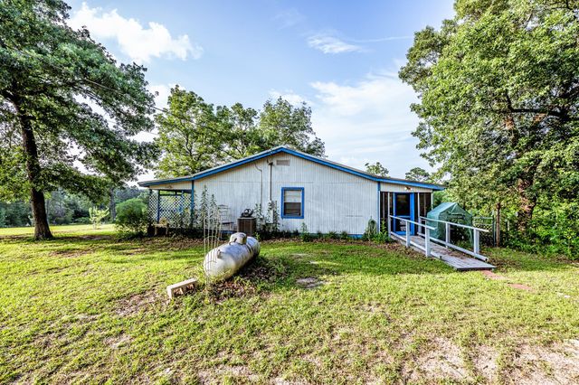 894 Winding Creek Drive, Trinity, TX 75862