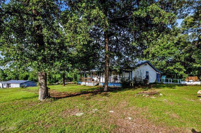 894 Winding Creek Drive, Trinity, TX 75862