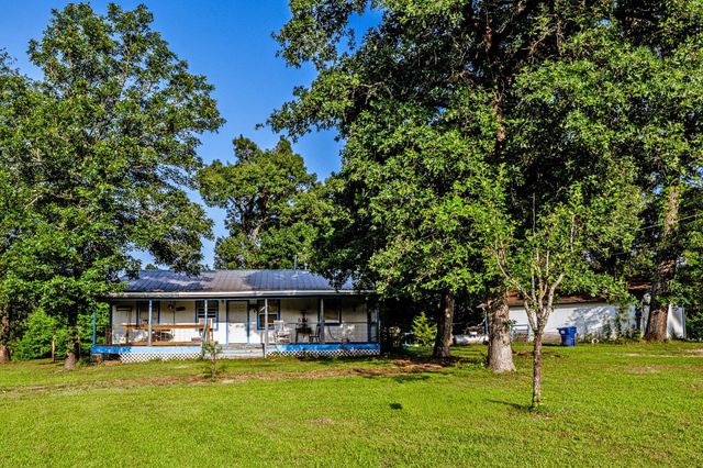 894 Winding Creek Drive, Trinity, TX 75862