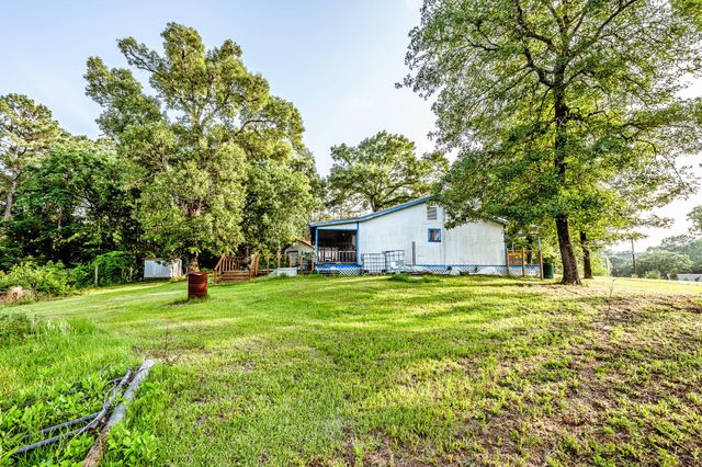 894 Winding Creek Drive, Trinity, TX 75862