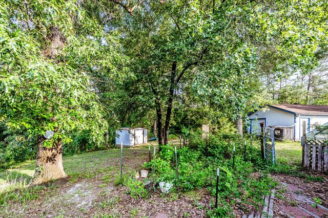 894 Winding Creek Drive, Trinity, TX 75862