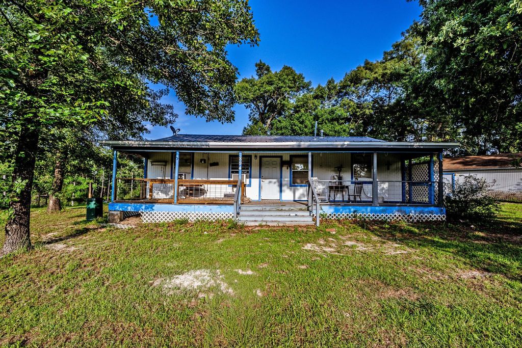 894 Winding Creek Drive, Trinity, TX 75862