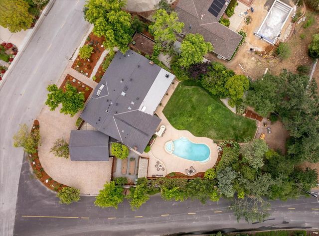 15392 Via Palomino, Monte Sereno, CA 95030