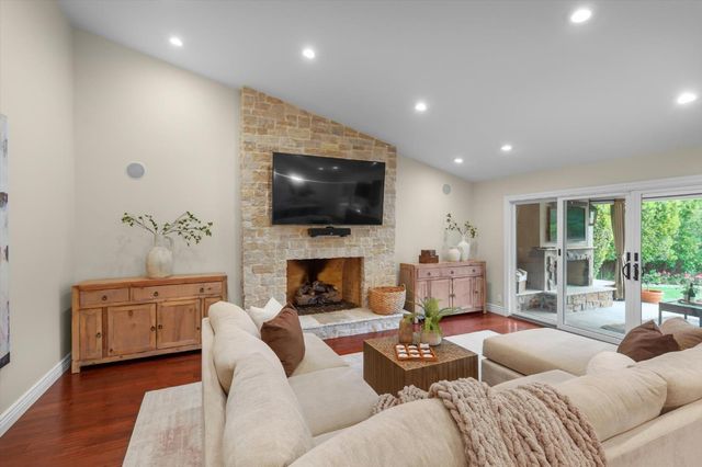 15392 Via Palomino, Monte Sereno, CA 95030