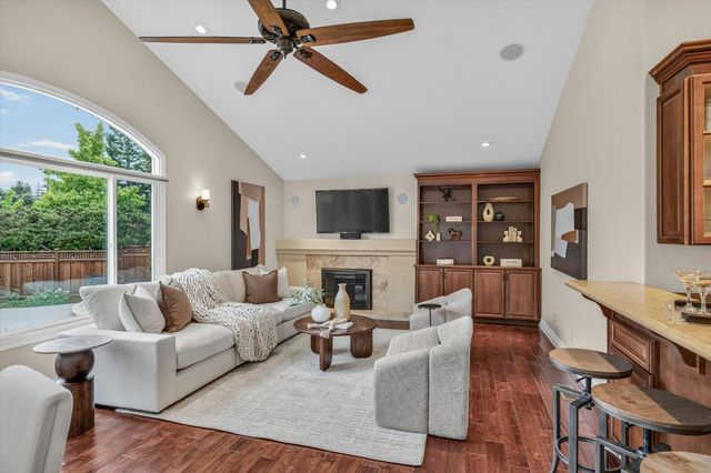 15392 Via Palomino, Monte Sereno, CA 95030