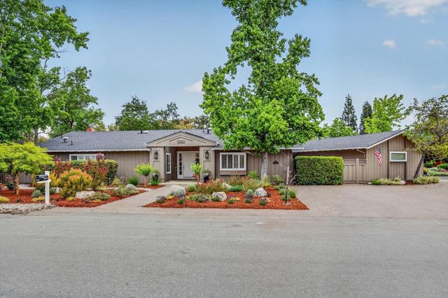 15392 Via Palomino, Monte Sereno, CA 95030