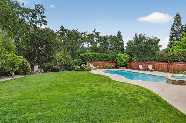 15392 Via Palomino, Monte Sereno, CA 95030