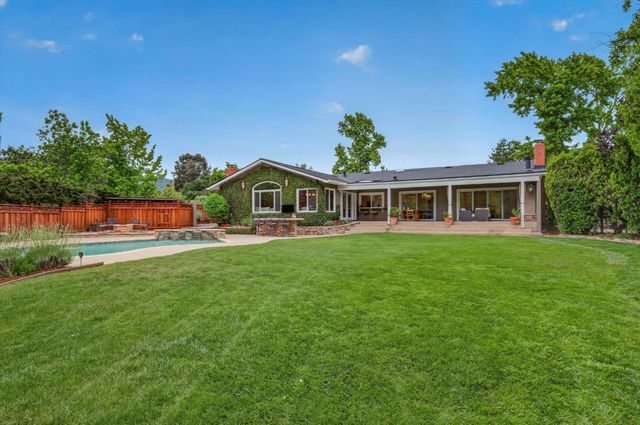 15392 Via Palomino, Monte Sereno, CA 95030