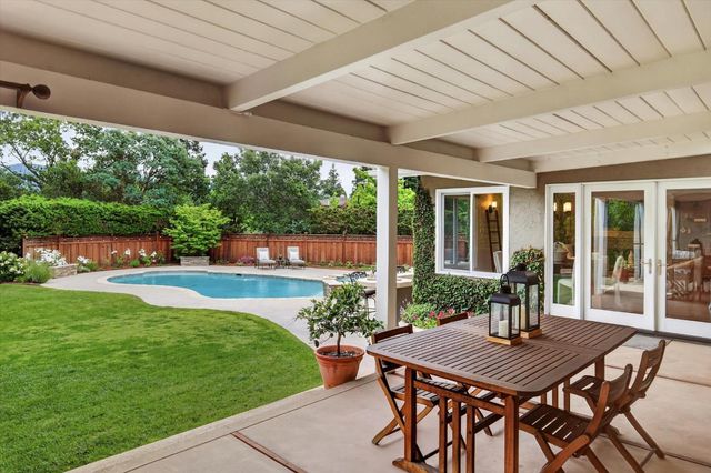 15392 Via Palomino, Monte Sereno, CA 95030