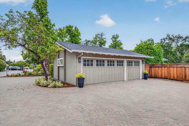 15392 Via Palomino, Monte Sereno, CA 95030