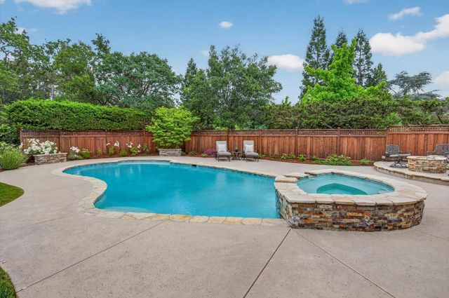 15392 Via Palomino, Monte Sereno, CA 95030