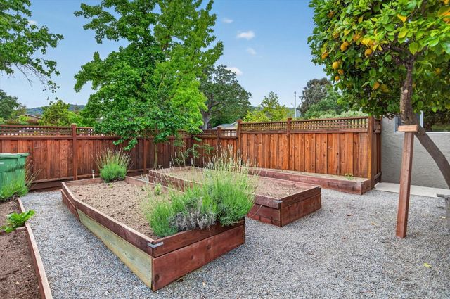 15392 Via Palomino, Monte Sereno, CA 95030