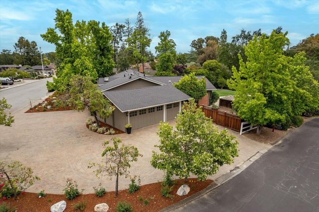 15392 Via Palomino, Monte Sereno, CA 95030