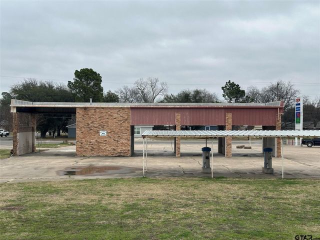 592 S League, Sulphur Springs, TX 75482