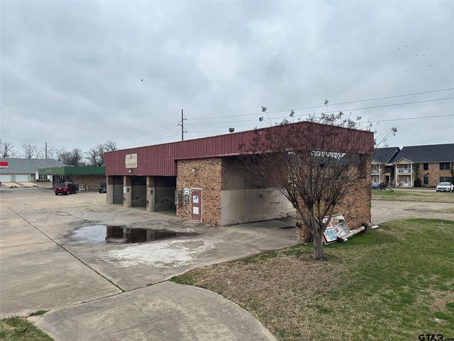 592 S League, Sulphur Springs, TX 75482