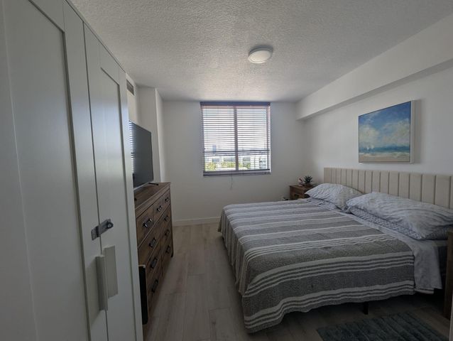 18800 NE 29th Avenue, Miami, FL 33180