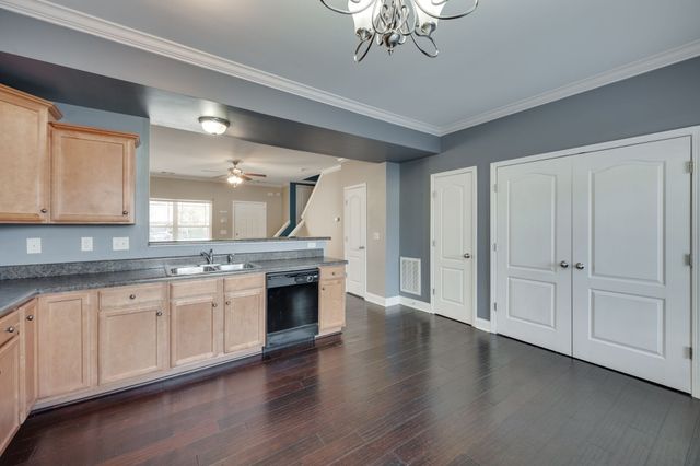 735 Tulip Grove Rd Apt 302, Hermitage, TN 37076