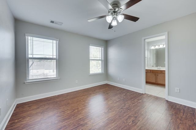 735 Tulip Grove Rd Apt 302, Hermitage, TN 37076
