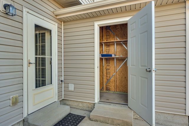 735 Tulip Grove Rd Apt 302, Hermitage, TN 37076