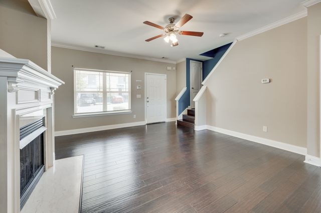 735 Tulip Grove Rd Apt 302, Hermitage, TN 37076