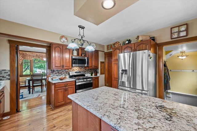 585 Park Street, Elgin, IL 60120