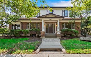 585 Park Street, Elgin, IL 60120