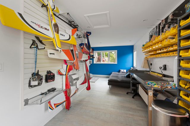 2380 Galaxy Way, Lake Orion Twp, MI 48360