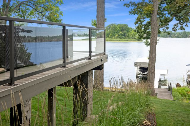2380 Galaxy Way, Lake Orion Twp, MI 48360