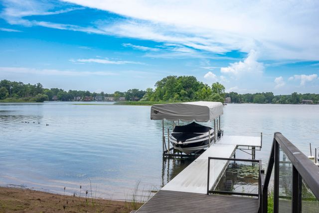 2380 Galaxy Way, Lake Orion Twp, MI 48360
