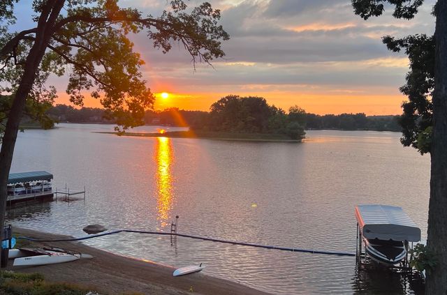 2380 Galaxy Way, Lake Orion Twp, MI 48360