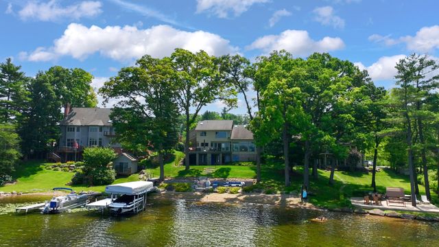 2380 Galaxy Way, Lake Orion Twp, MI 48360