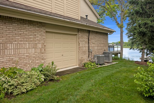2380 Galaxy Way, Lake Orion Twp, MI 48360