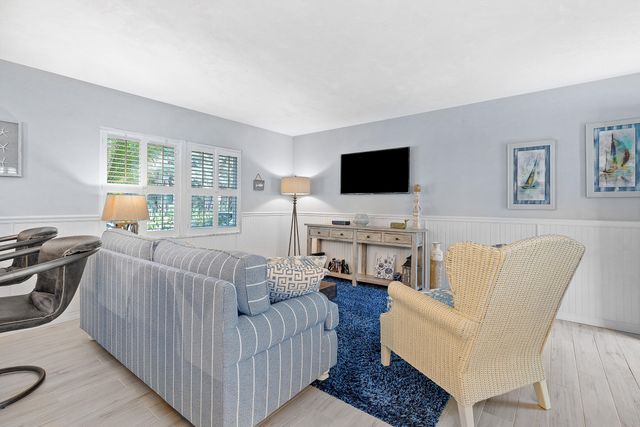 1030 Langer Way 5, Delray Beach, FL 33483
