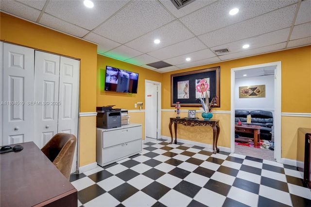 1121 NW 29th Street, Miami, FL 33127