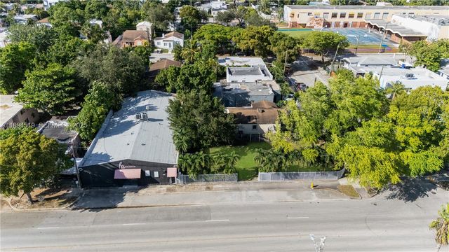 1121 NW 29th Street, Miami, FL 33127