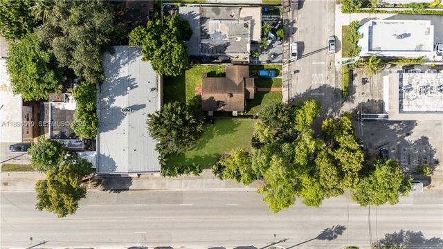 1121 NW 29th Street, Miami, FL 33127
