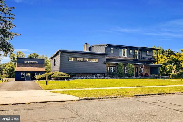 106 GRANDVIEW BLVD, Wyomissing, PA 19609