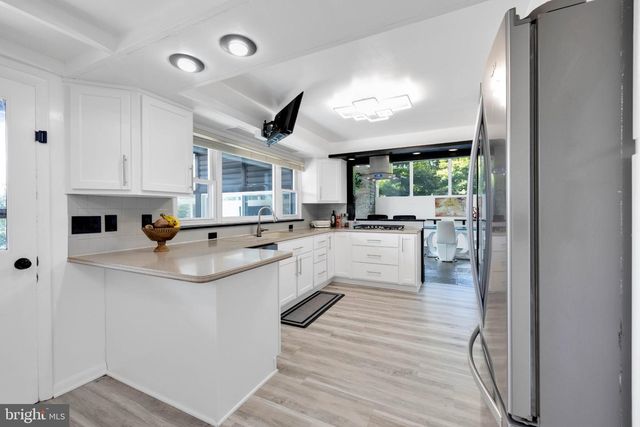106 GRANDVIEW BLVD, Wyomissing, PA 19609