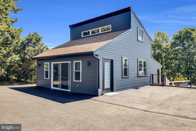 106 GRANDVIEW BLVD, Wyomissing, PA 19609