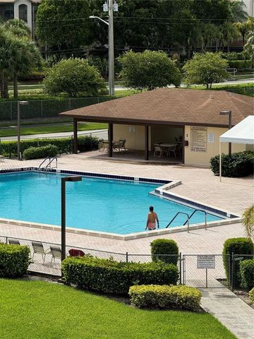 13550 SW 6th Court 409A, Pembroke Pines, FL 33027
