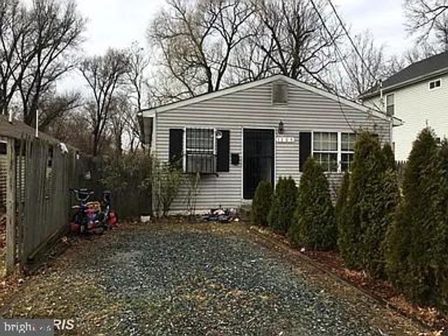 1304 DOEWOOD LN, Capitol Heights, MD 20743