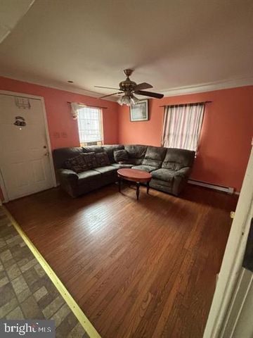 1304 DOEWOOD LN, Capitol Heights, MD 20743