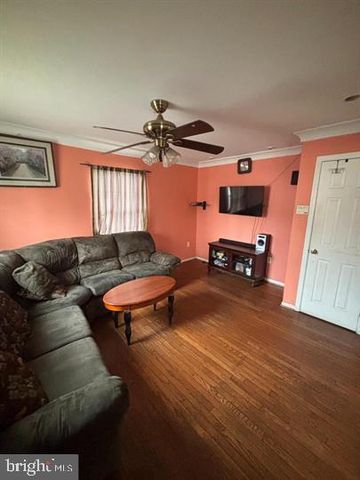 1304 DOEWOOD LN, Capitol Heights, MD 20743