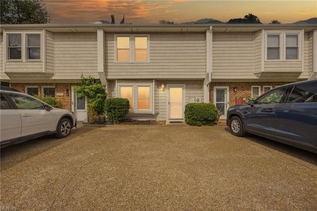 2303 Catamaran CT, Virginia Beach, VA 23451