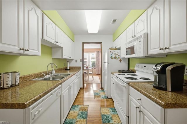 2303 Catamaran CT, Virginia Beach, VA 23451