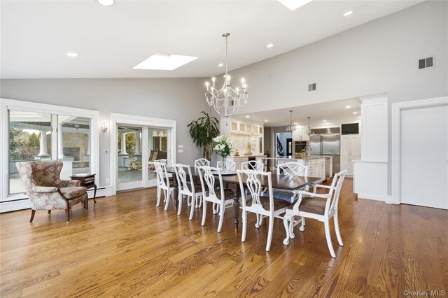 61 Bayview Avenue, Massapequa, NY 11758