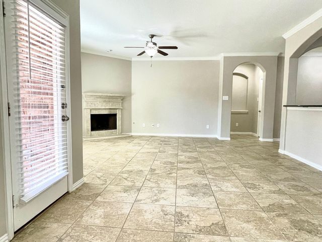 11 Silver Arrow Court, Spring, TX 77389