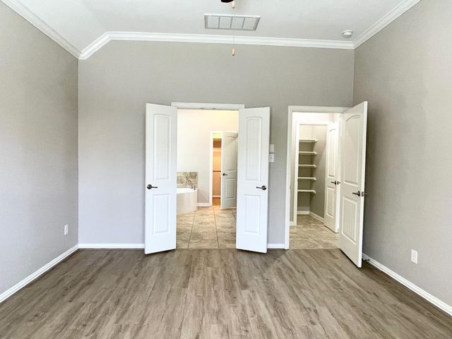 11 Silver Arrow Court, Spring, TX 77389