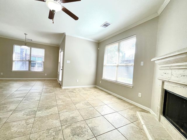 11 Silver Arrow Court, Spring, TX 77389